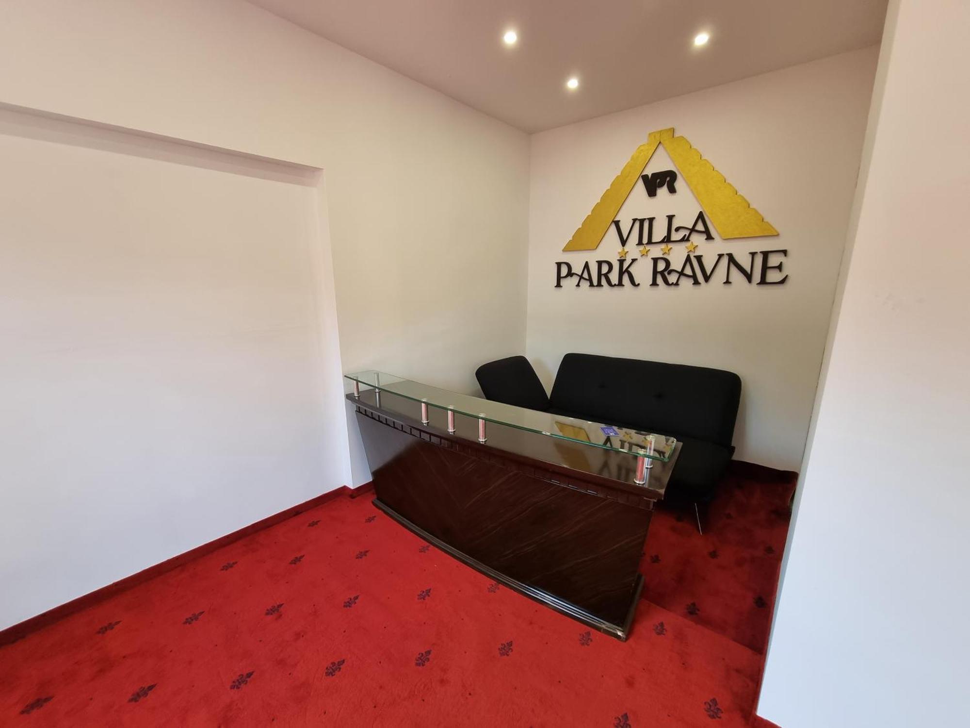 Villa Park Ravne Вісоко Екстер'єр фото