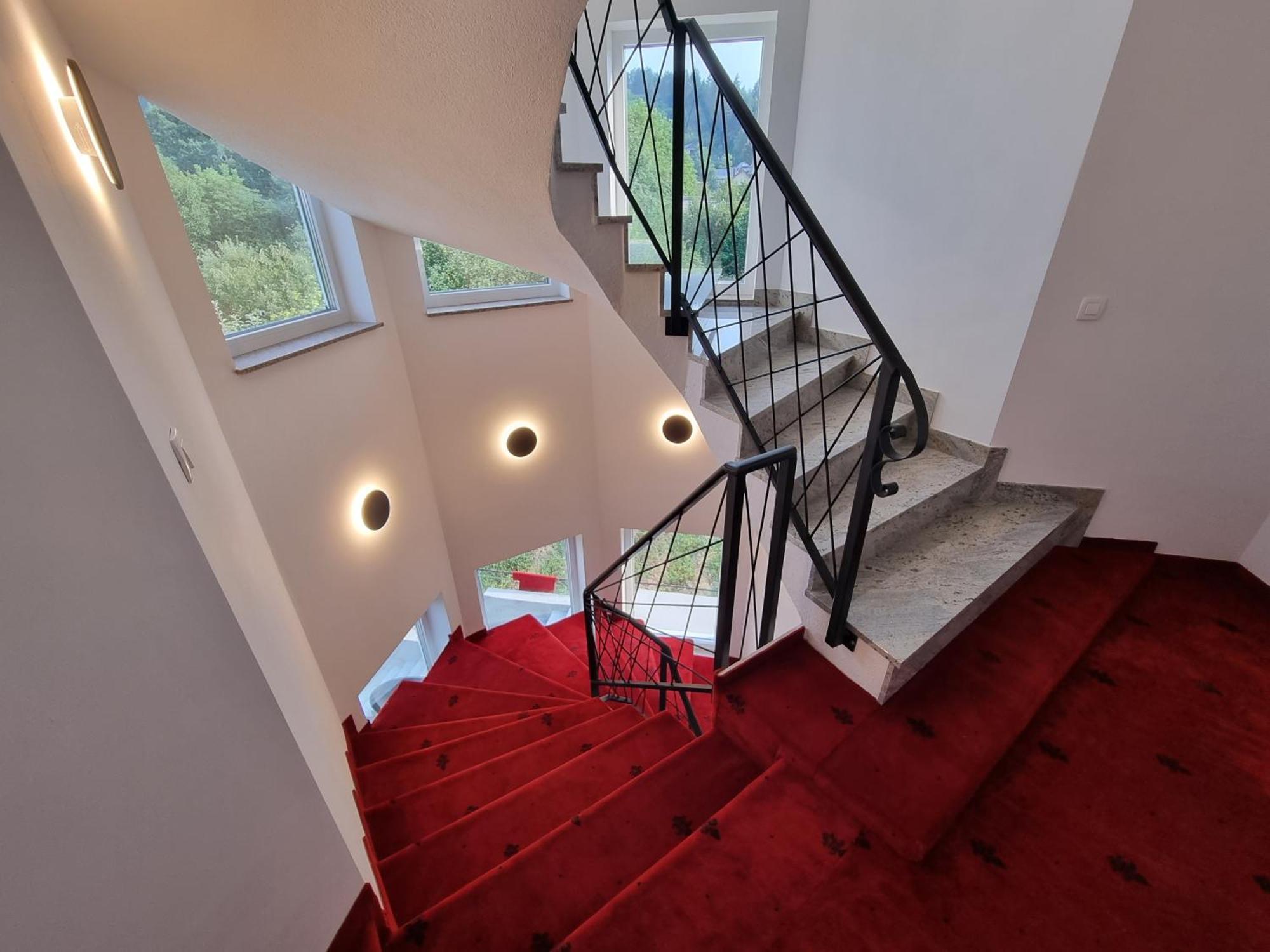 Villa Park Ravne Вісоко Екстер'єр фото