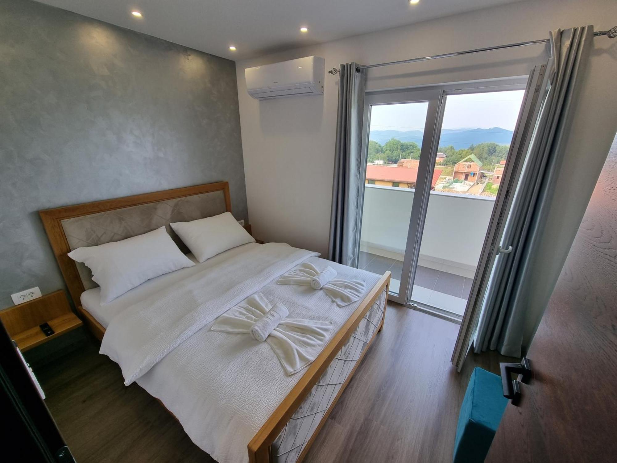 Villa Park Ravne Вісоко Екстер'єр фото