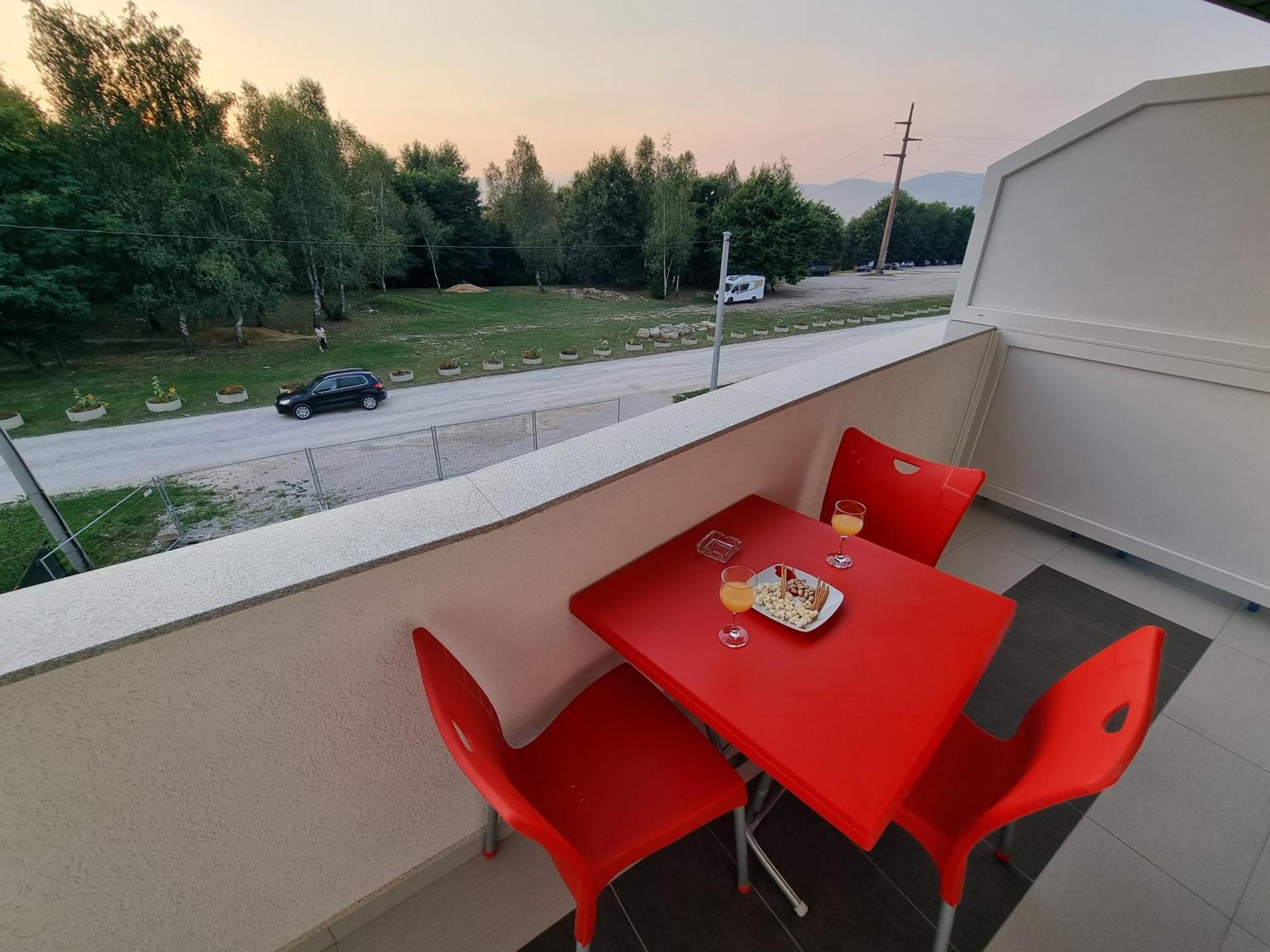 Villa Park Ravne Вісоко Екстер'єр фото